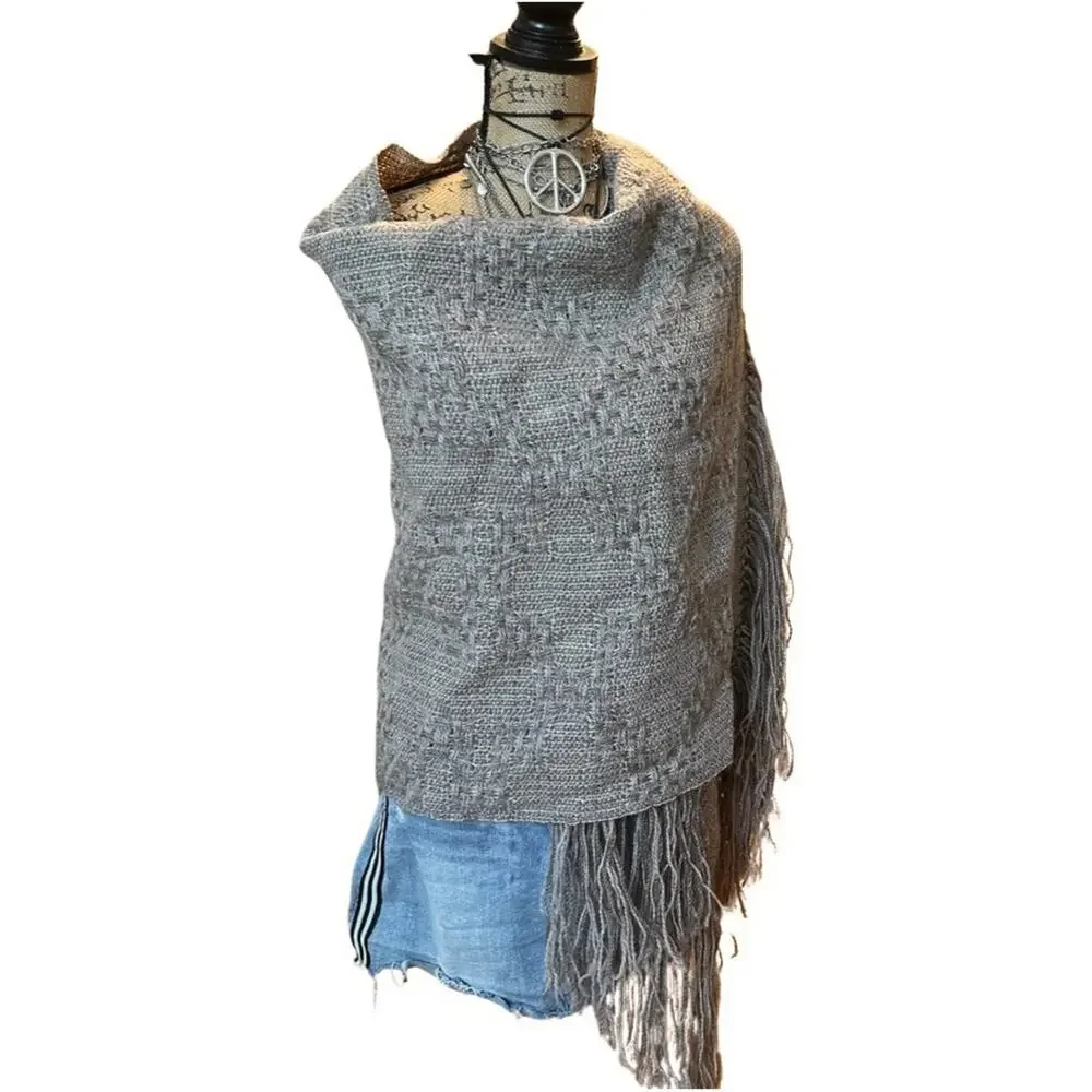 GENOPALETTE women's scarf shawl 100% undyed wool